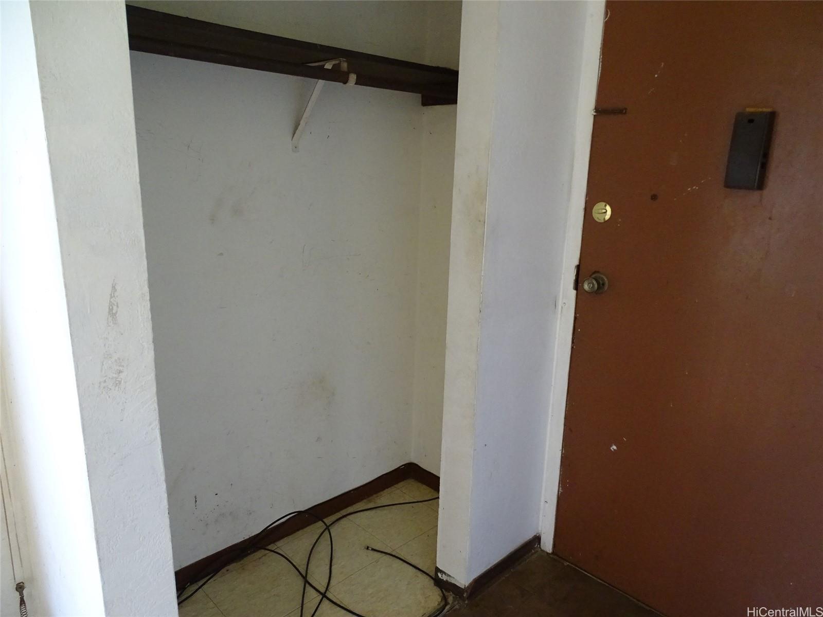 87-131 Helelua Street  Unit J206