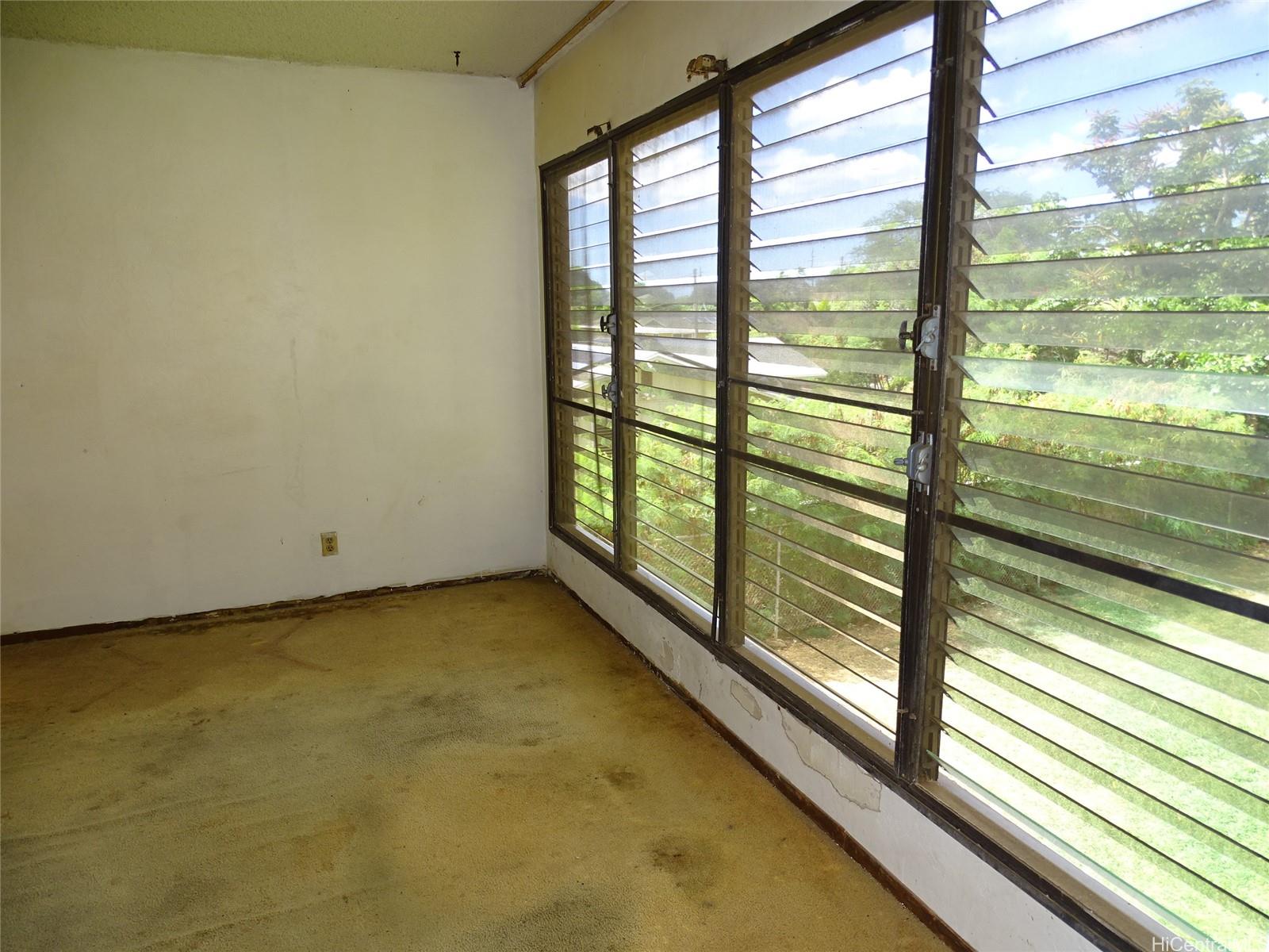 87-131 Helelua Street  Unit J206