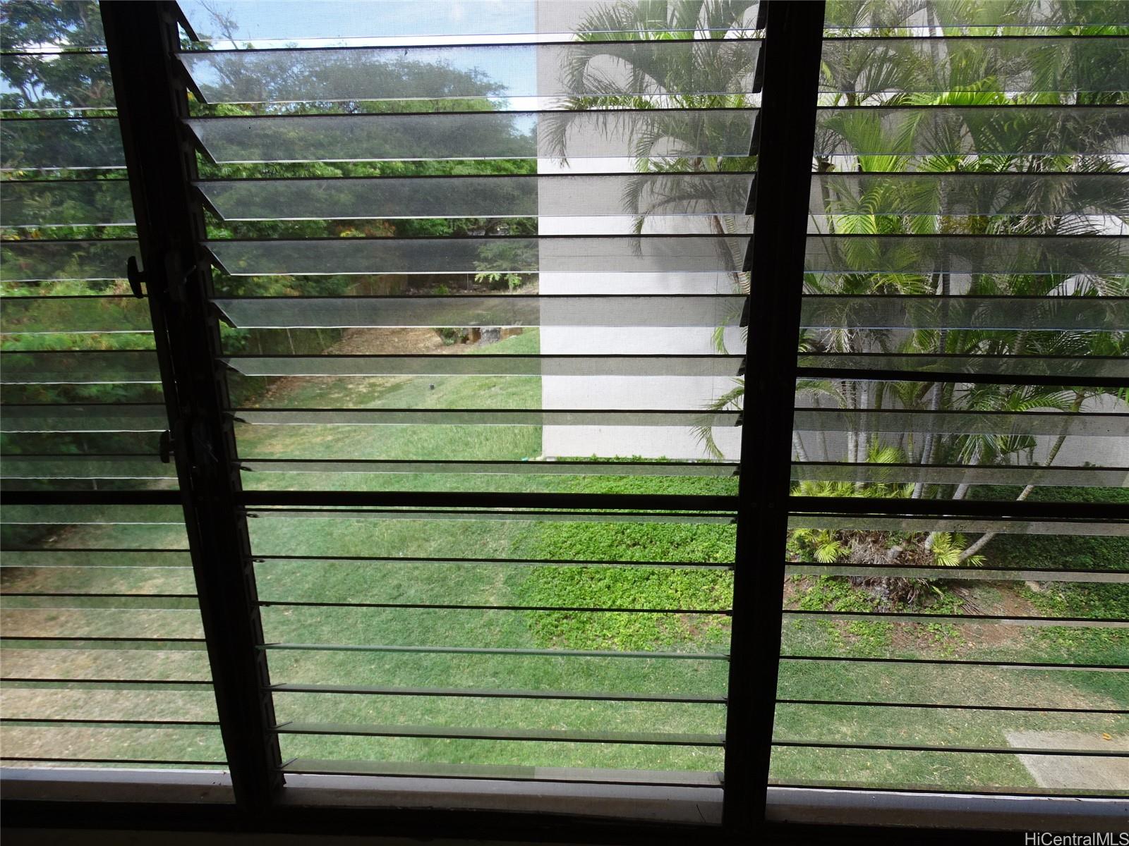 87-131 Helelua Street  Unit J206
