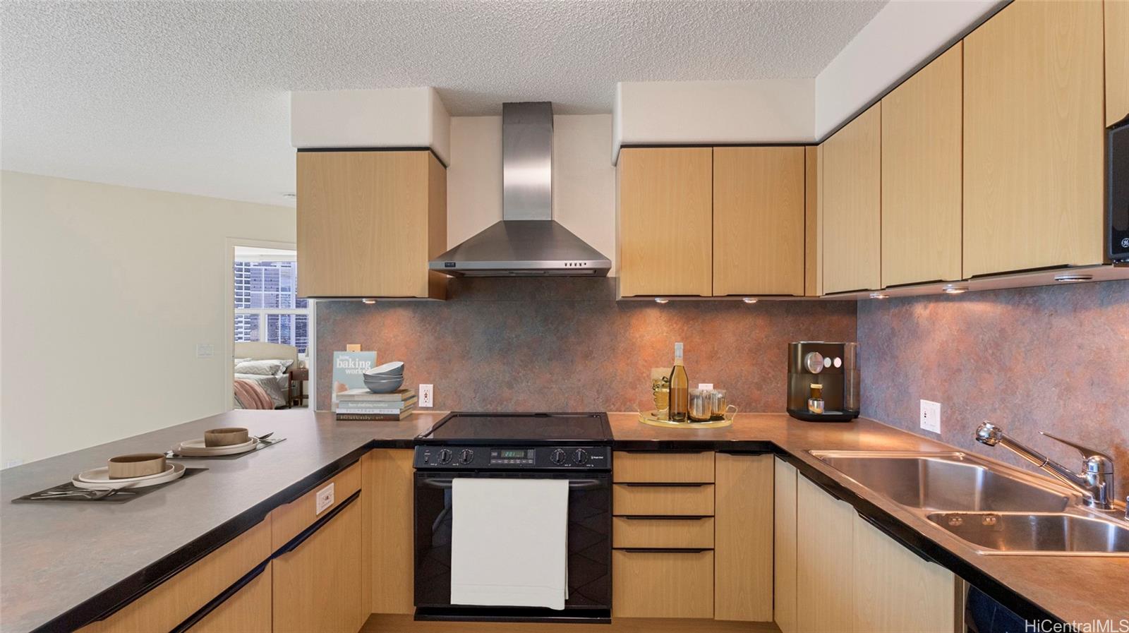 801 S King Street 2804