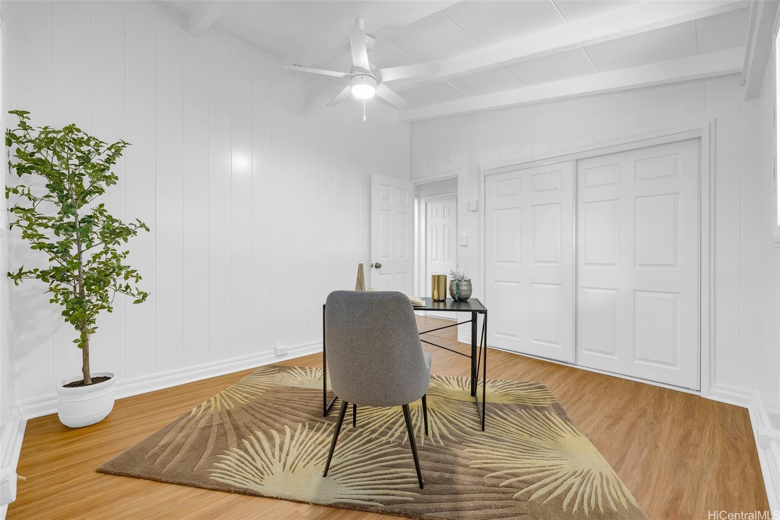 Photo 15 of 25