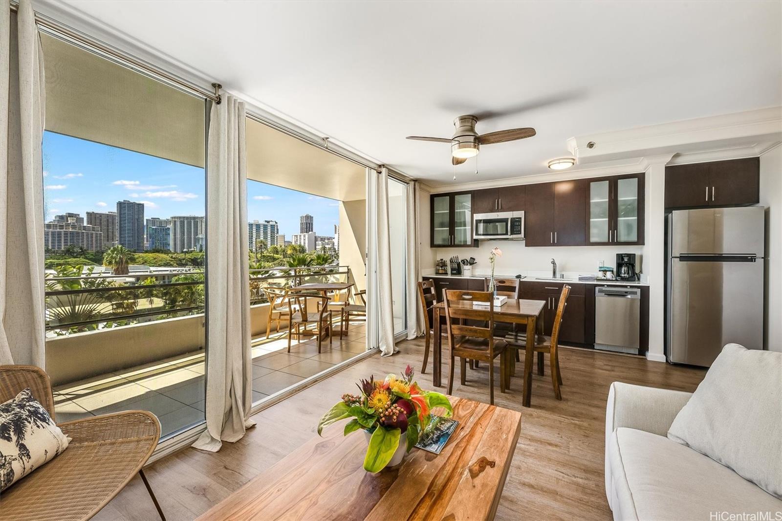 255 Beach Walk 55