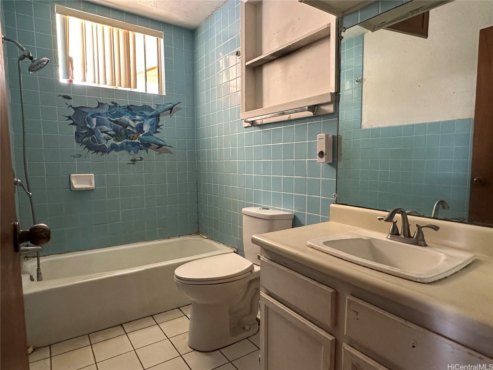 87-135 Liliana Street