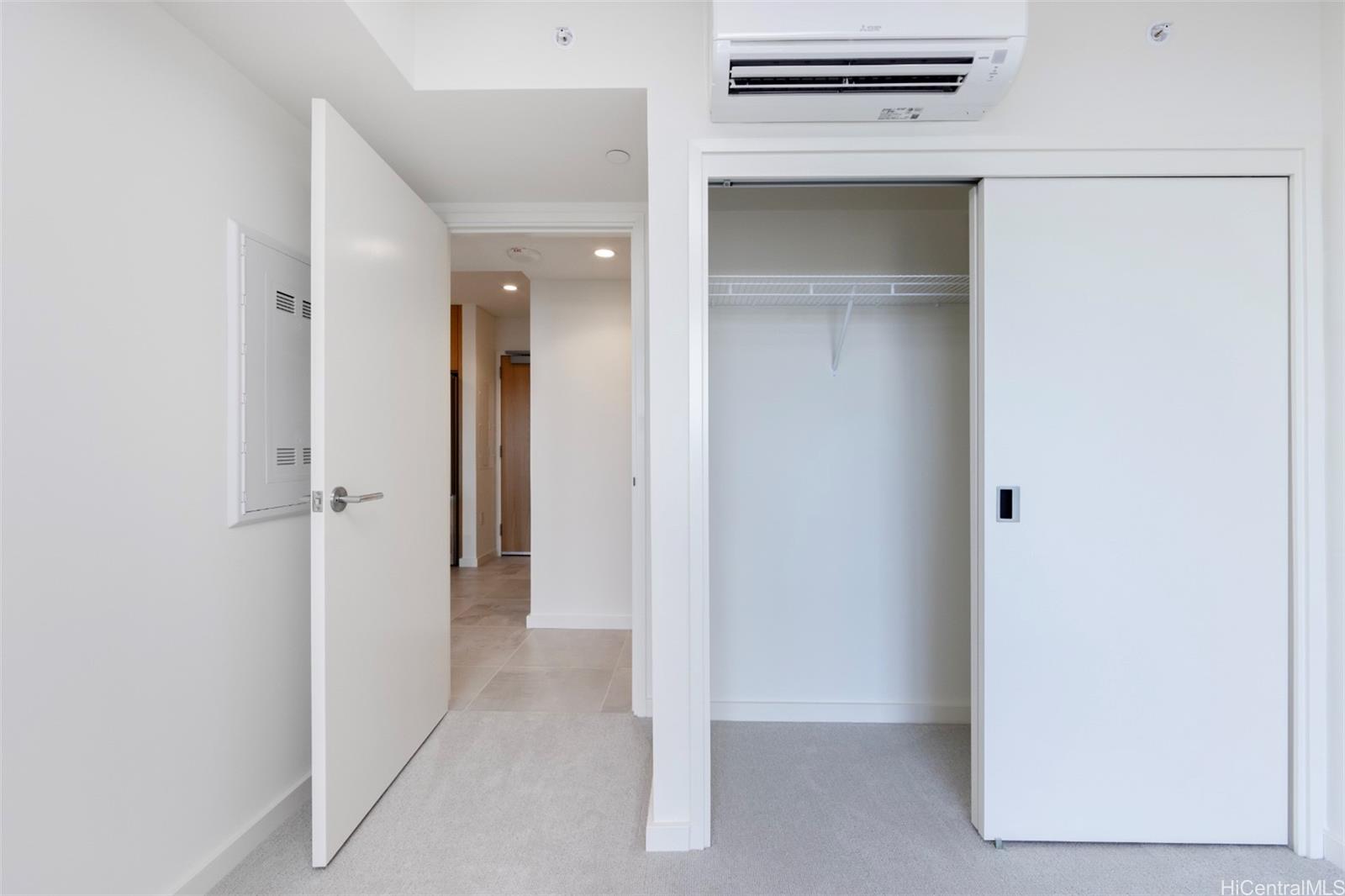 Photo 13 of 25
