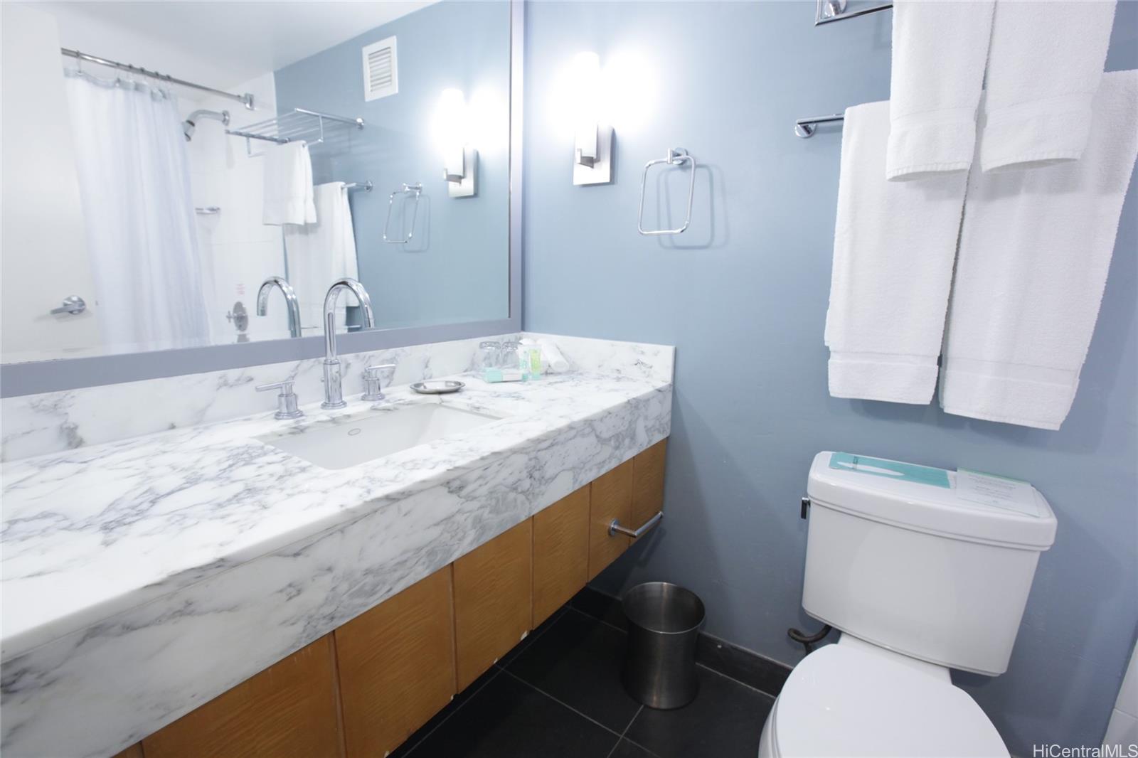 Photo 6 of 25