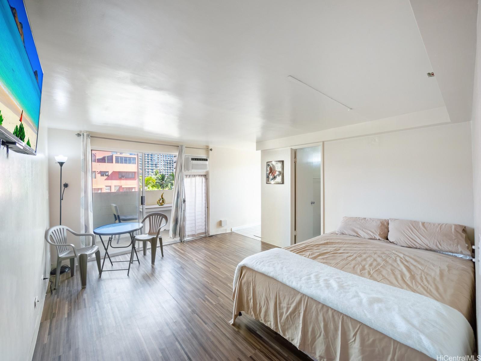 2463 Kuhio Avenue 509
