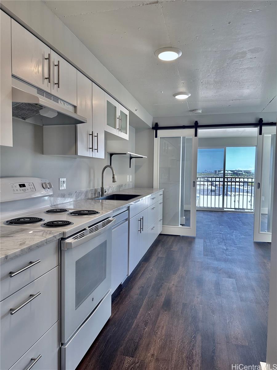 803 Waimanu Street 706