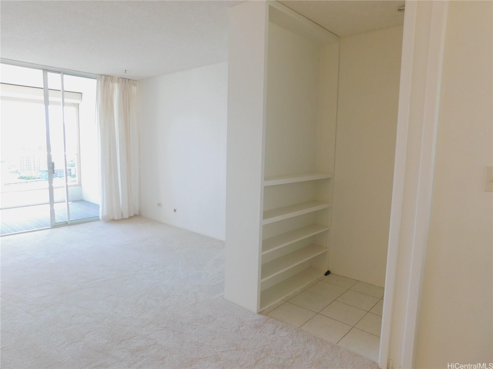 Photo 6 of 25