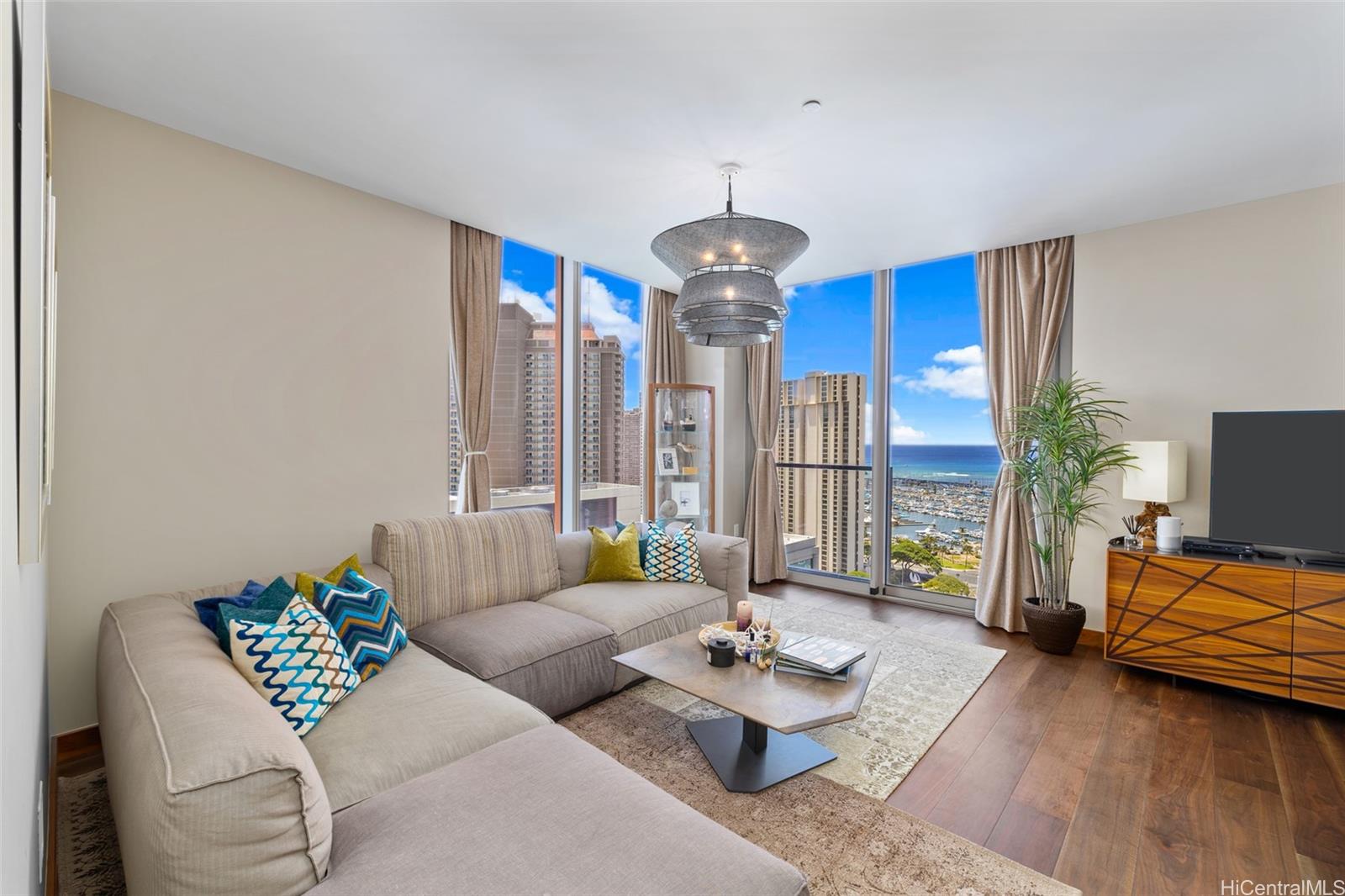 1555 Kapiolani Boulevard 2208