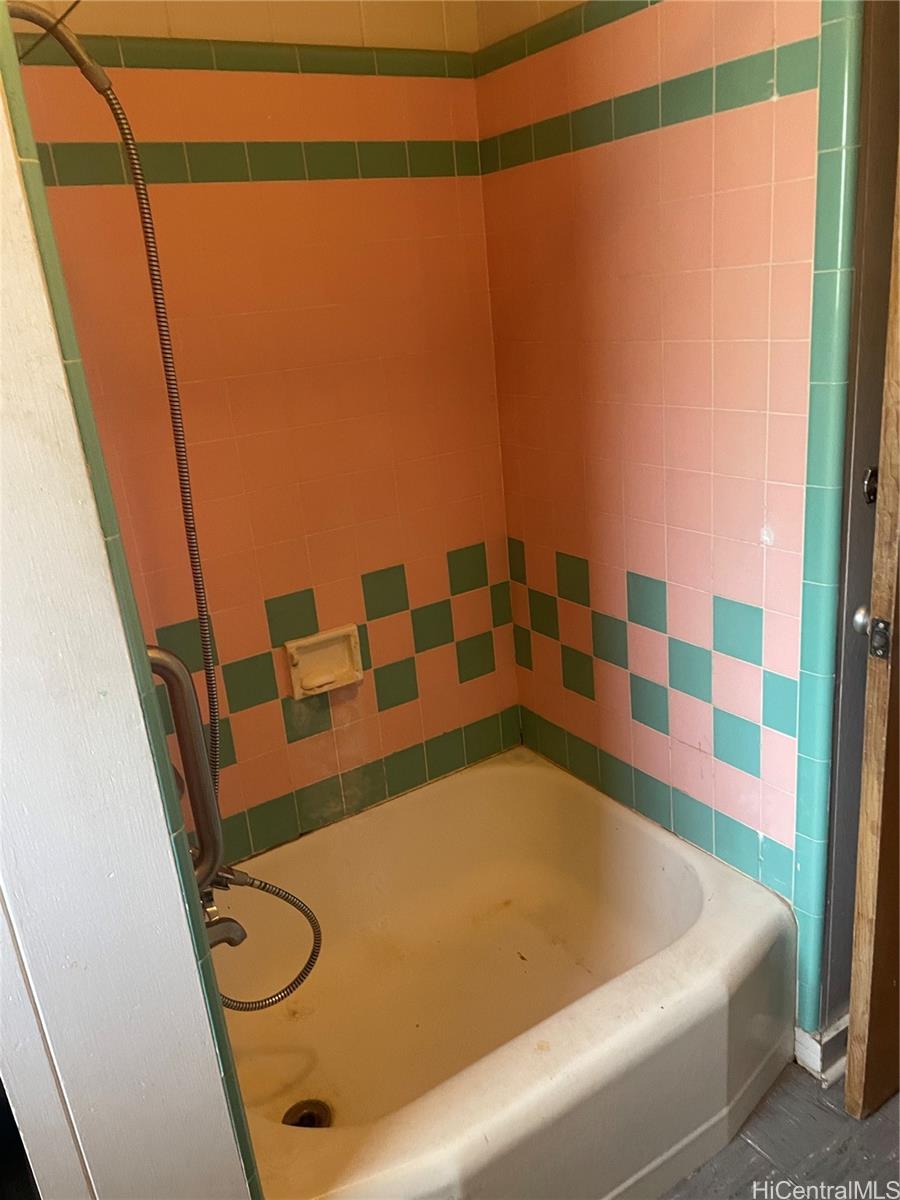Photo 16 of 21