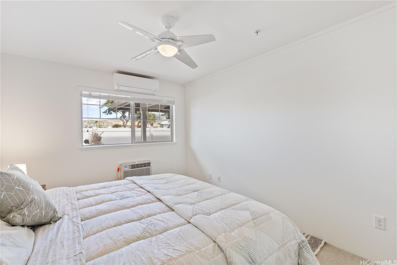 Photo 19 of 24