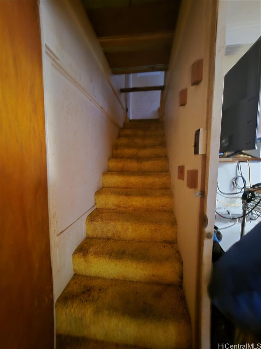Photo 17 of 23