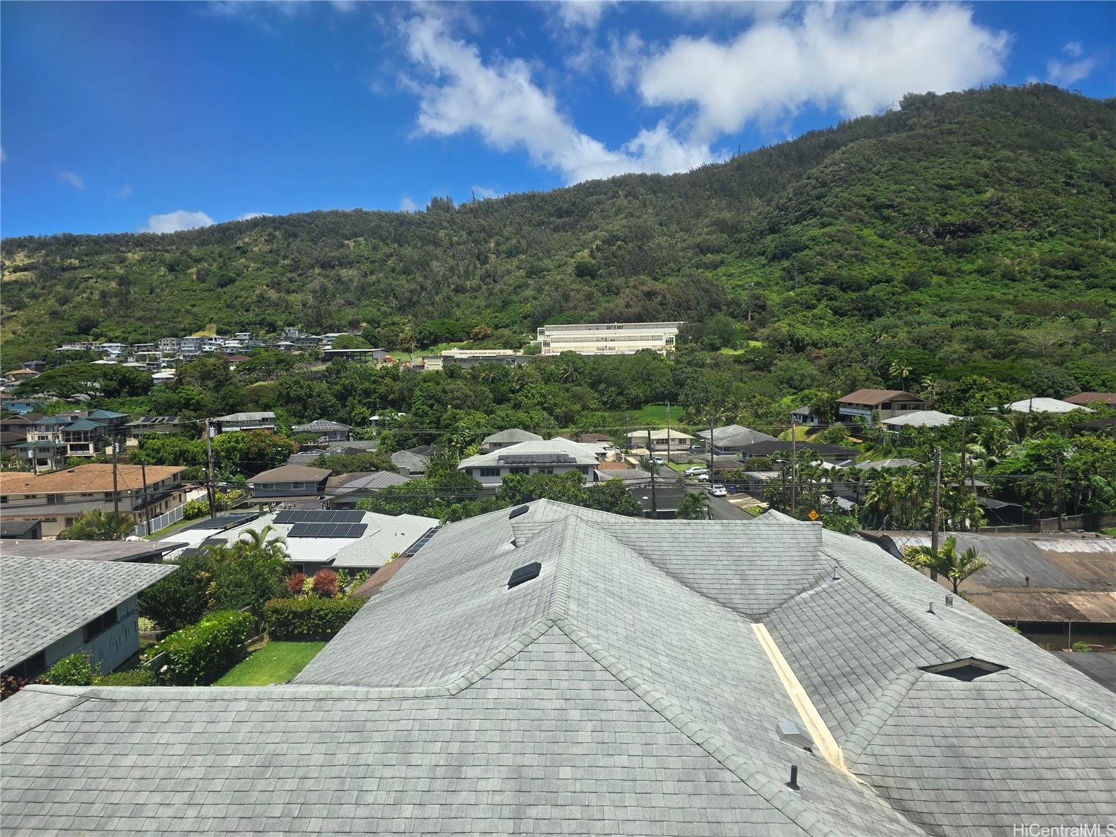Photo 18 of 23