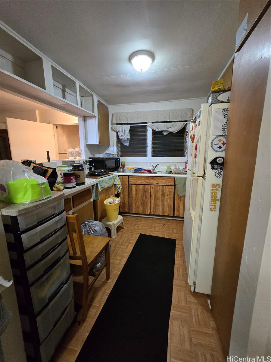 Photo 7 of 23
