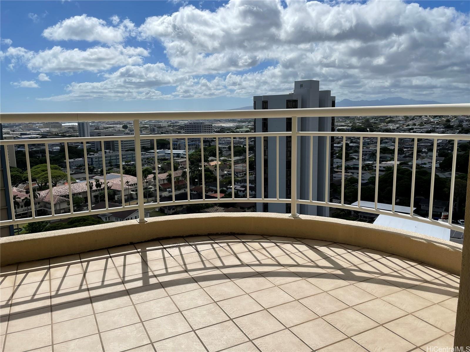 Photo 15 of 19