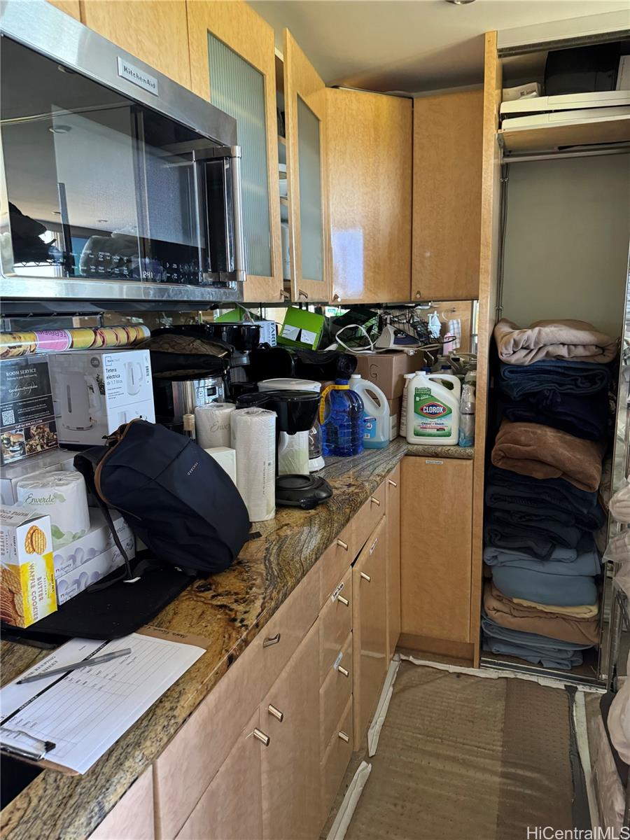 Photo 4 of 23