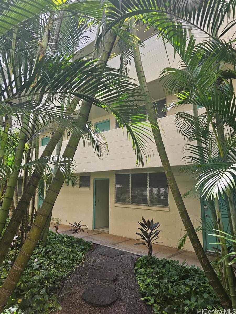 1555 Pohaku Street B107