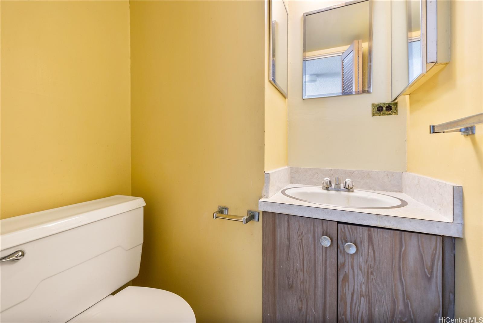 1716 Keeaumoku Street  Unit 304