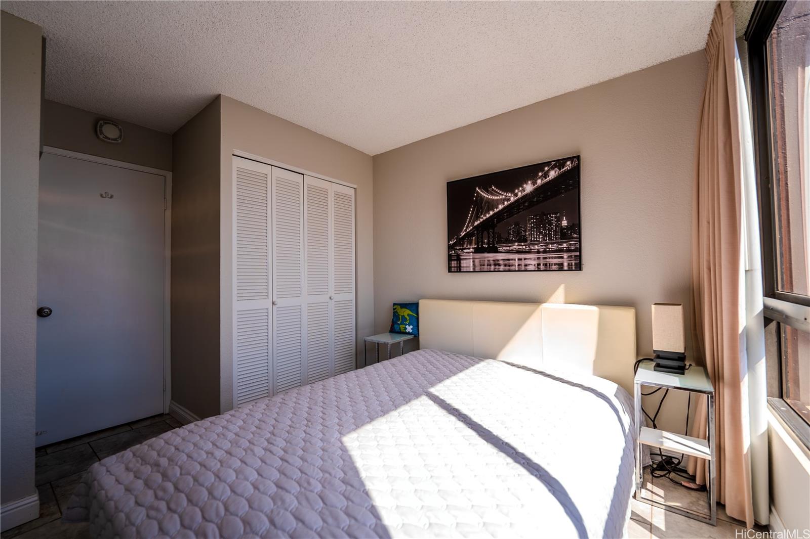 320 Liliuokalani Avenue  Unit 1103