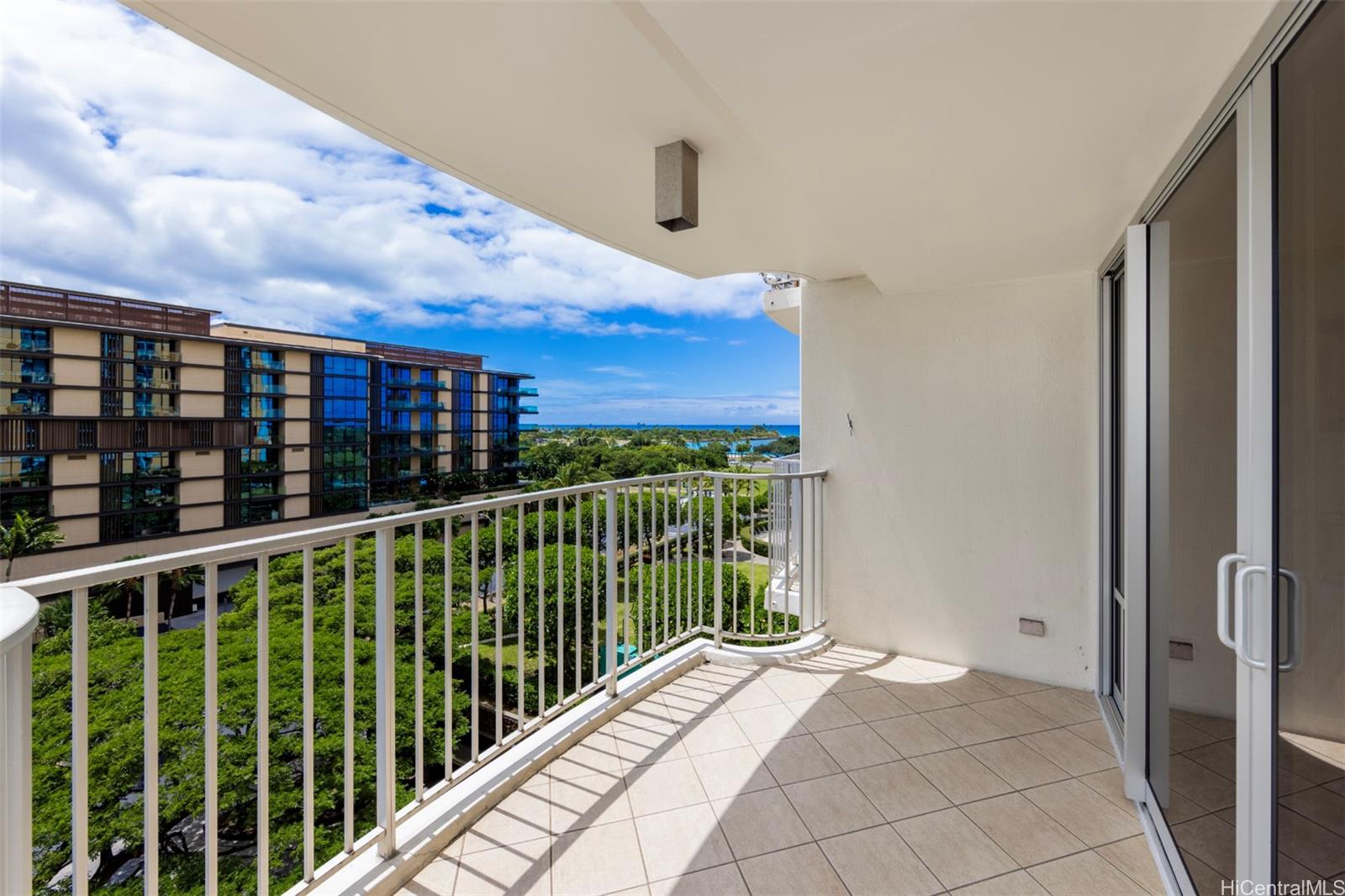 1350 Ala Moana Boulevard 812