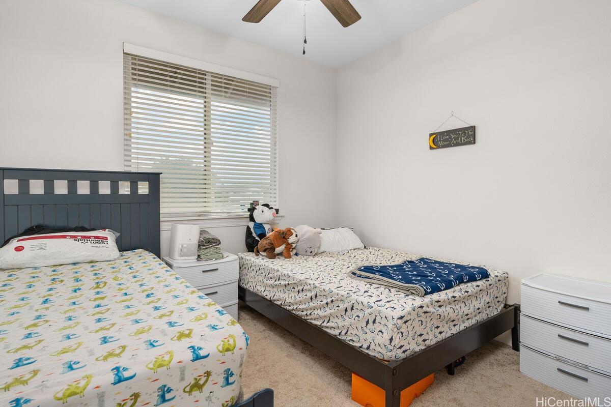Photo 14 of 22