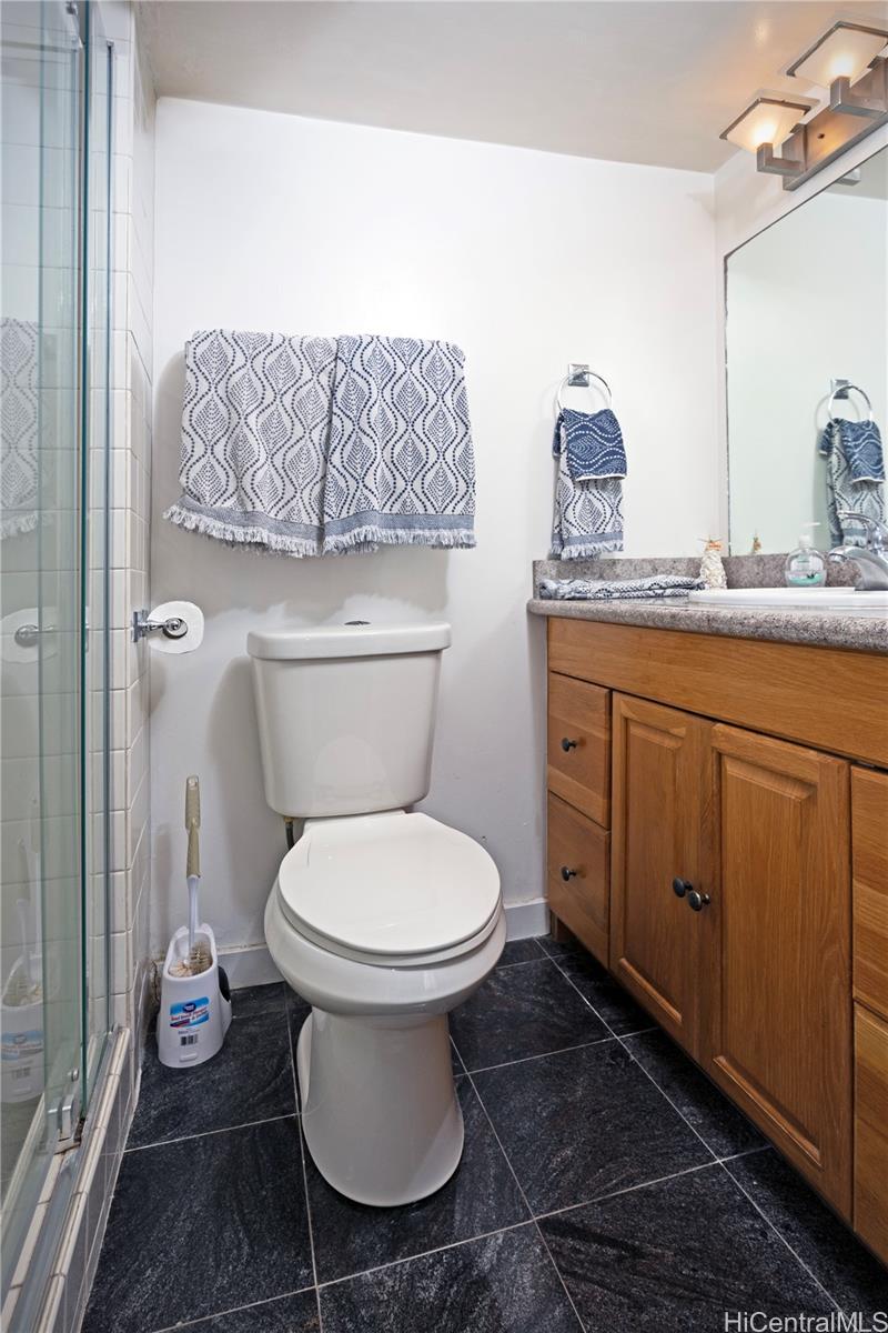 Photo 10 of 18