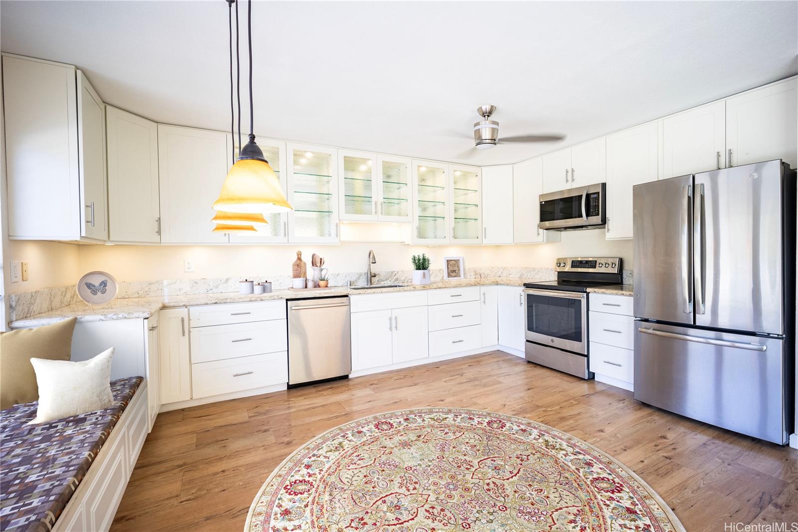 578 Hahaione Street 6D