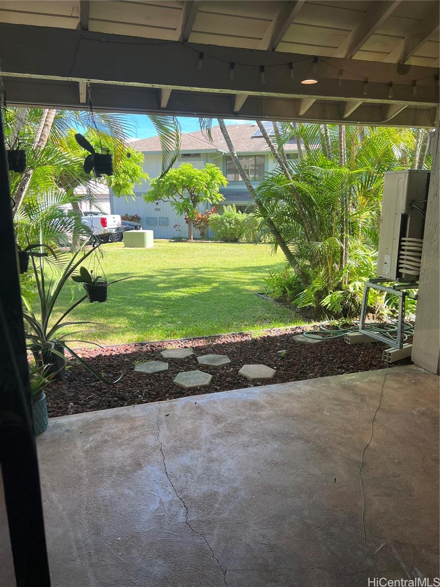 Photo 4 of 17
