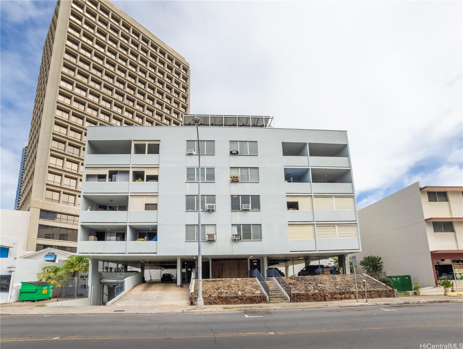 620 Sheridan Street 207