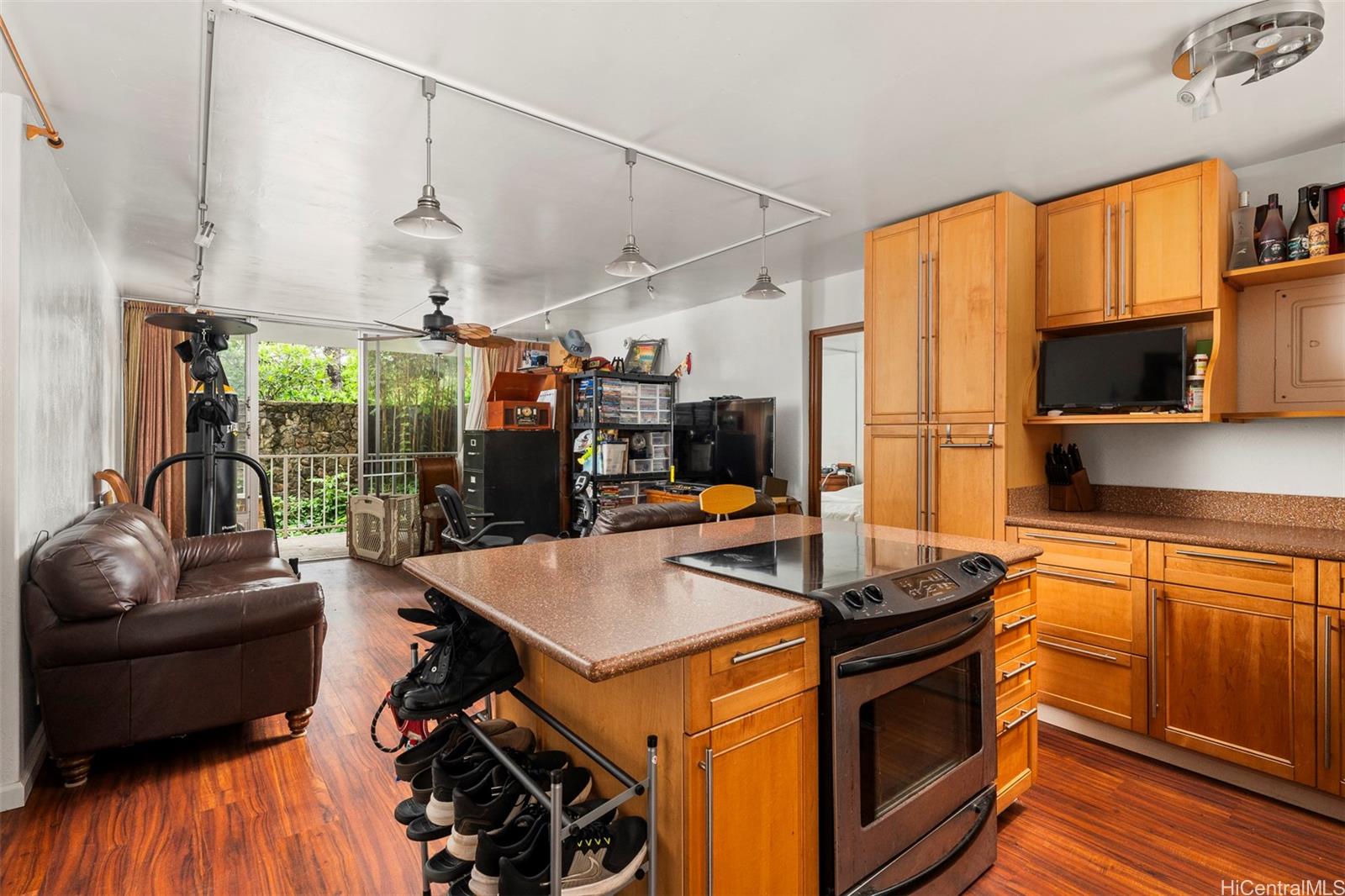 98-703 Iho Place  Unit 1402