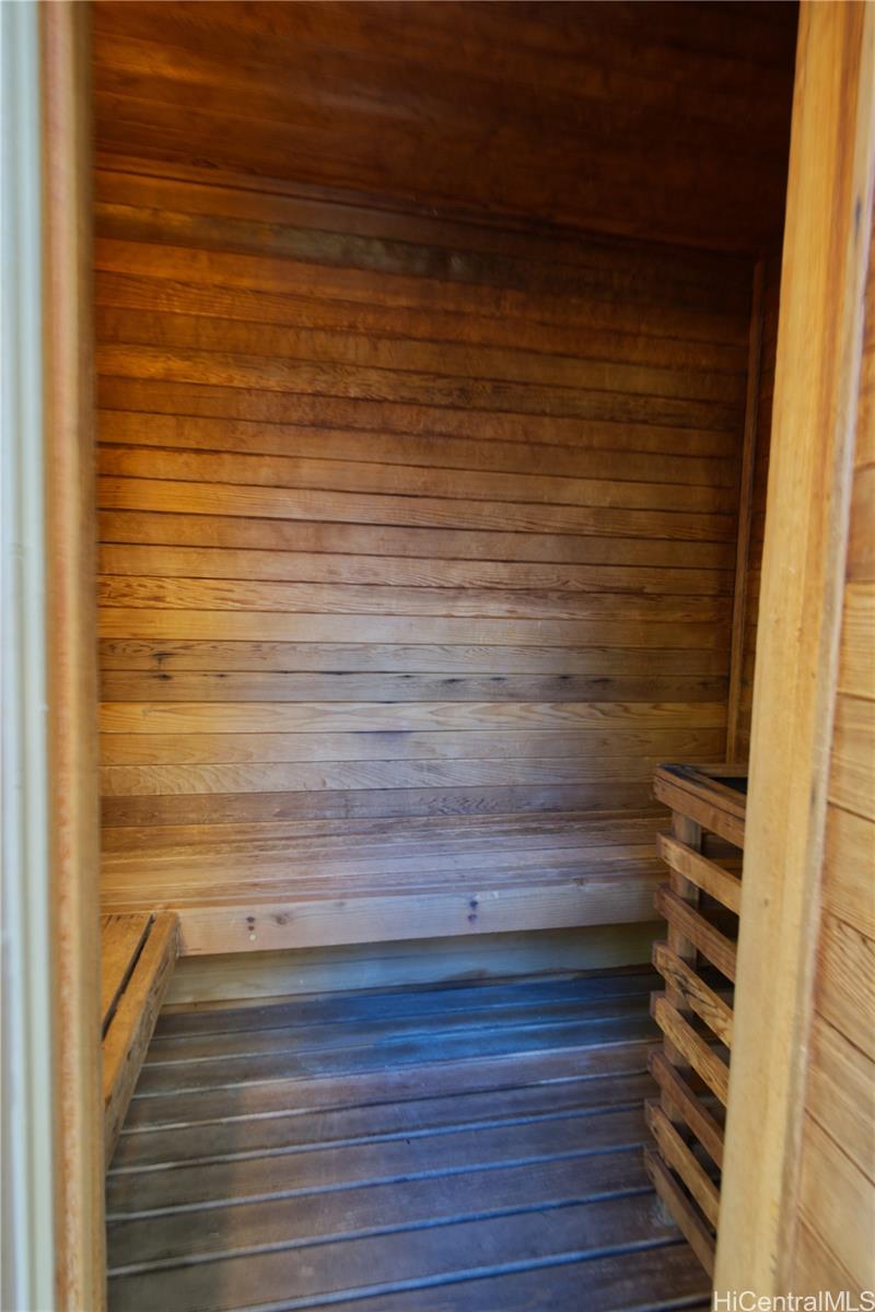 Photo 20 of 23
