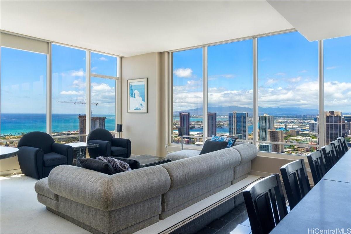 1009 Kapiolani Boulevard PH4807