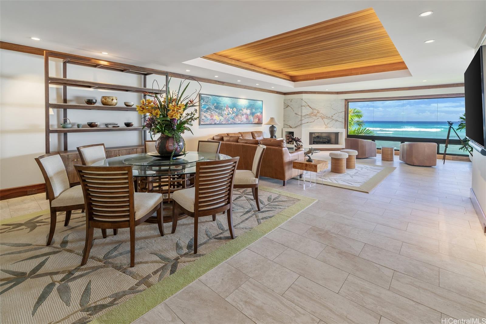 3165 Diamond Head Road  Unit 4