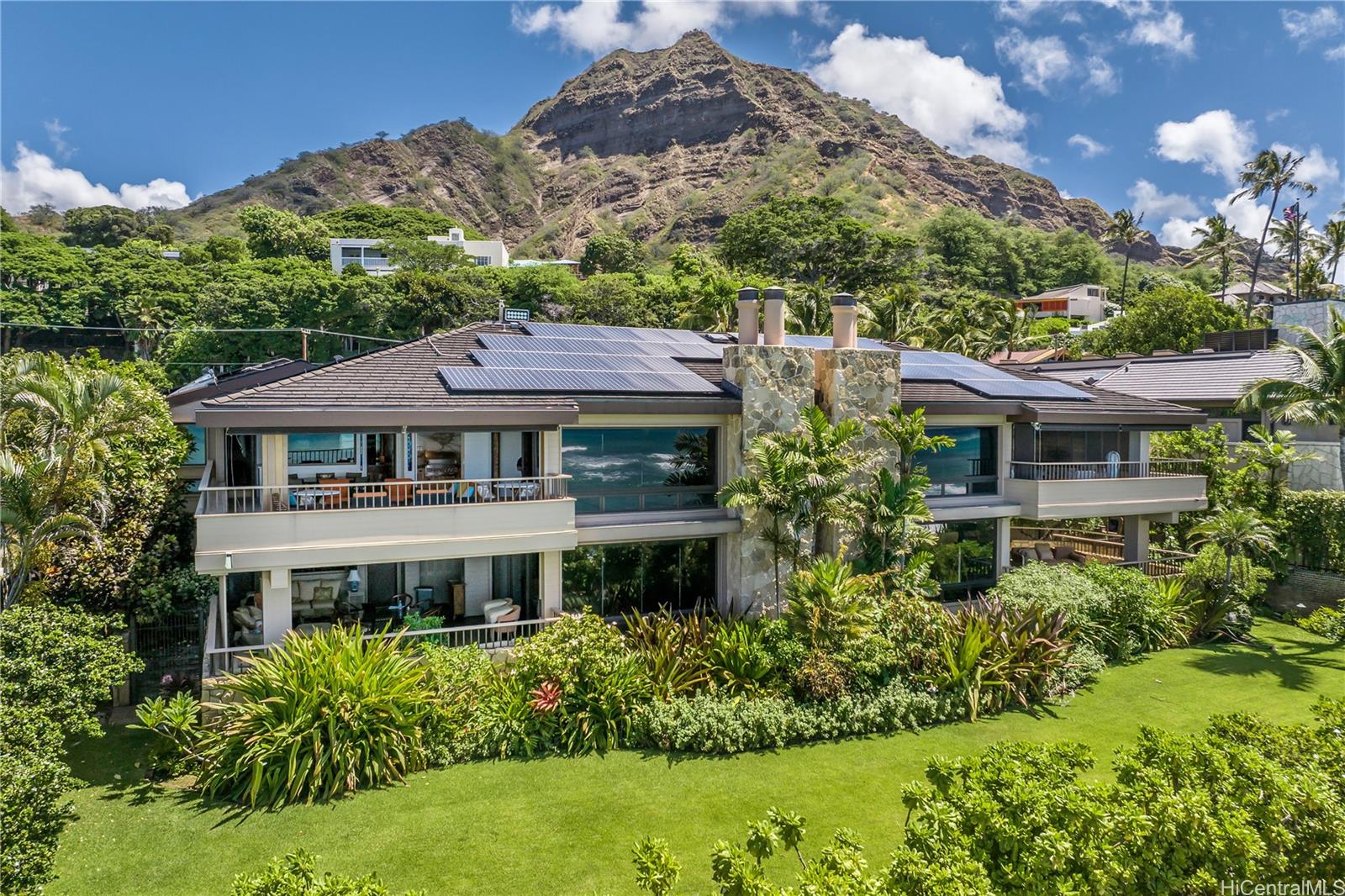 3165 Diamond Head Road  Unit 4