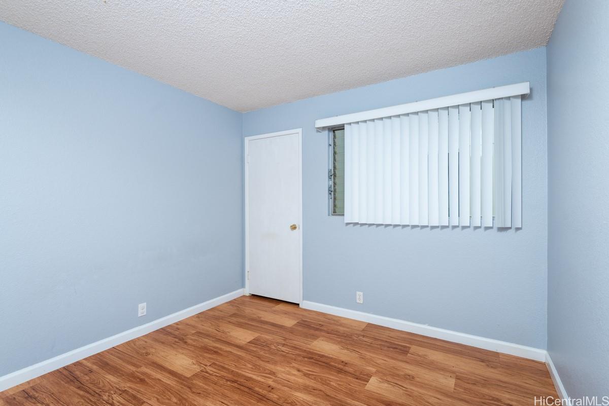 Photo 13 of 20