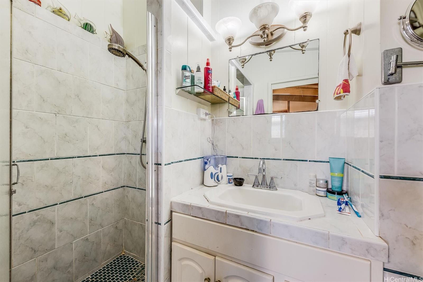 512 Kukuiula Loop