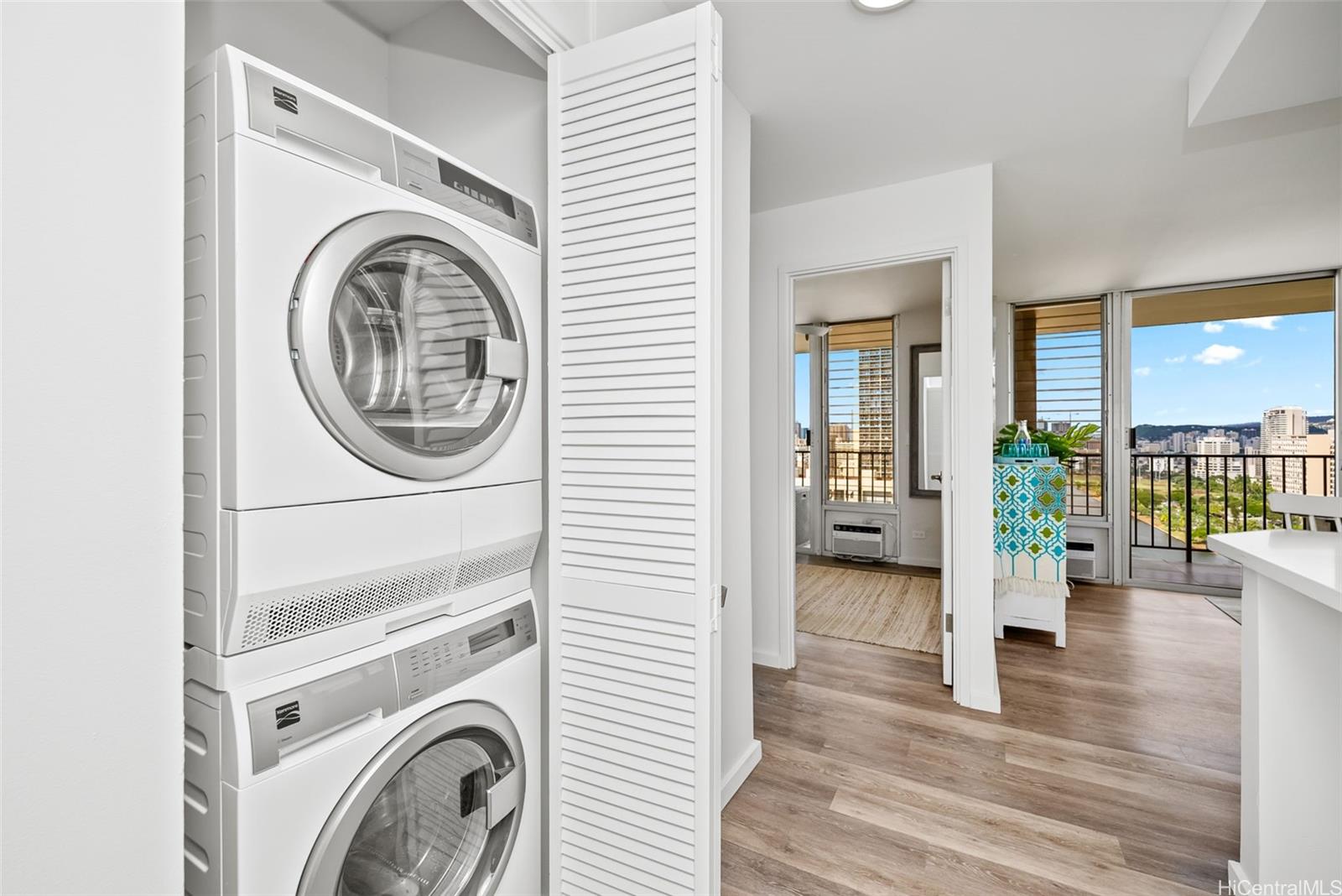2345 Ala Wai Boulevard  Unit 2718