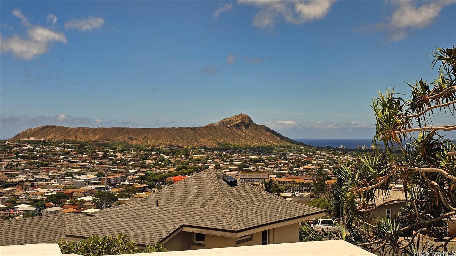 1518 Kalaepohaku Street