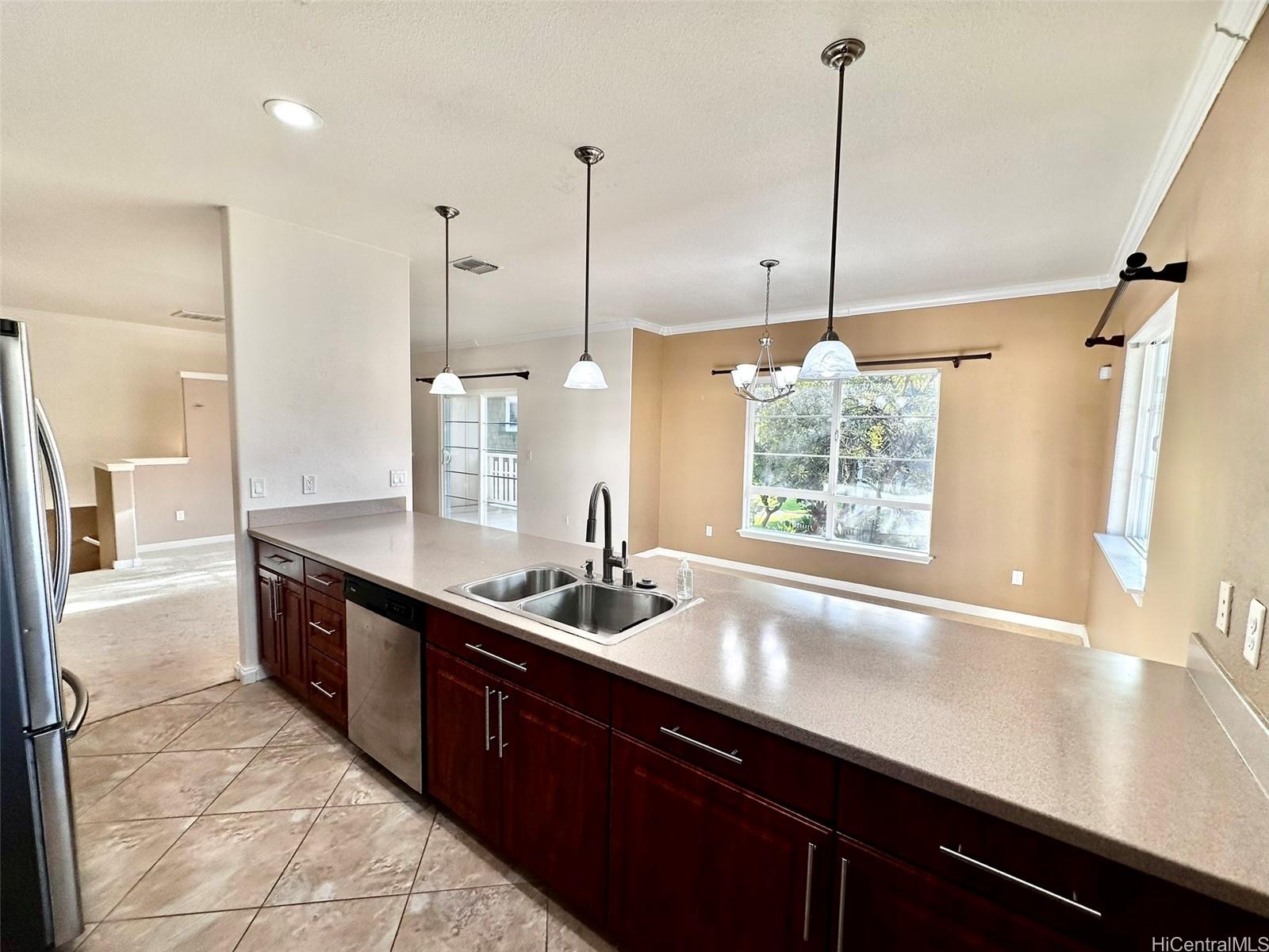 520 Kunehi Street 707