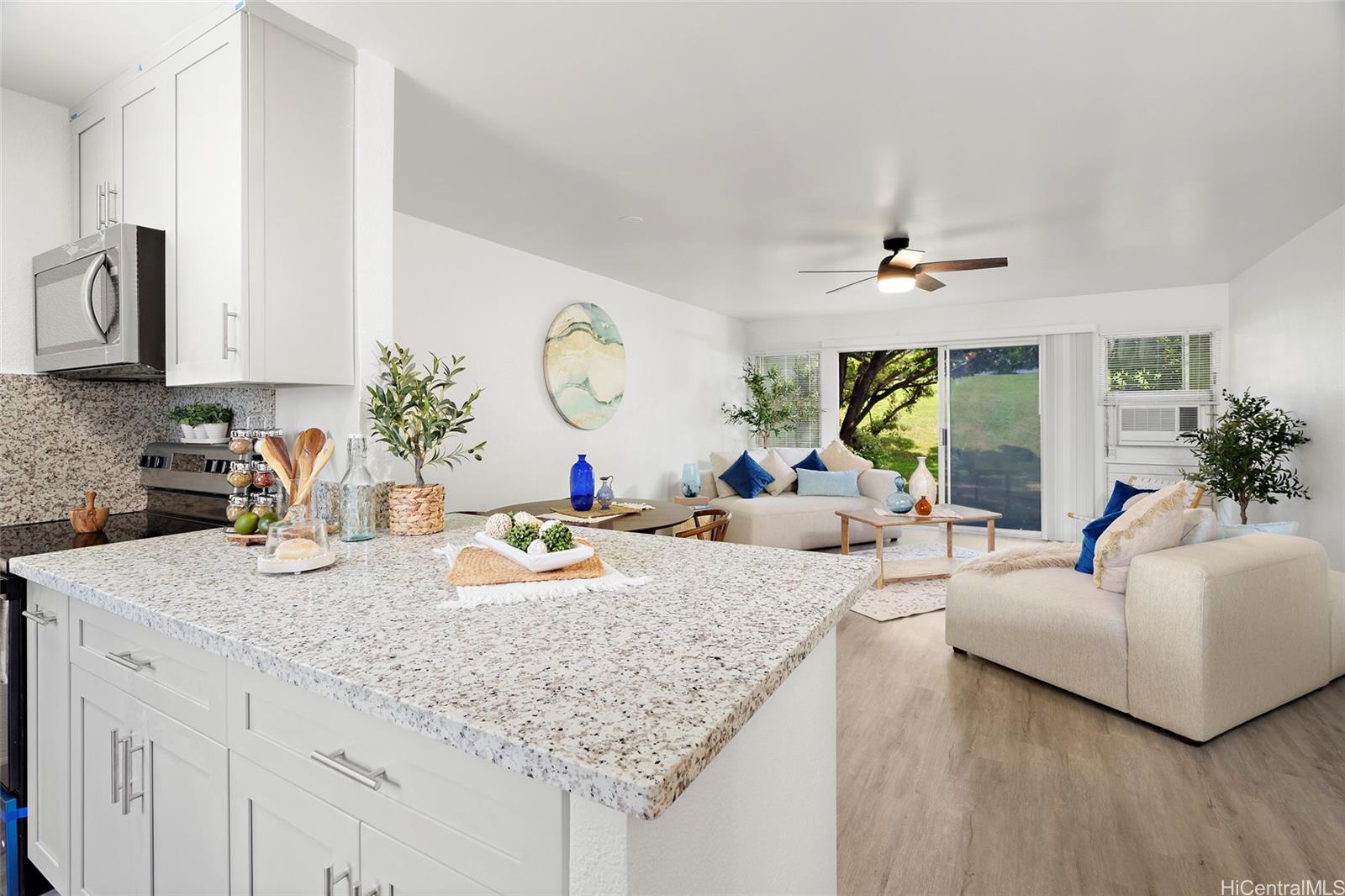 98-1481 Kaahumanu Street E142