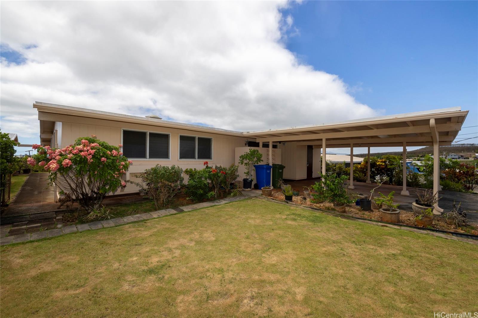 99-533 Paihi Street