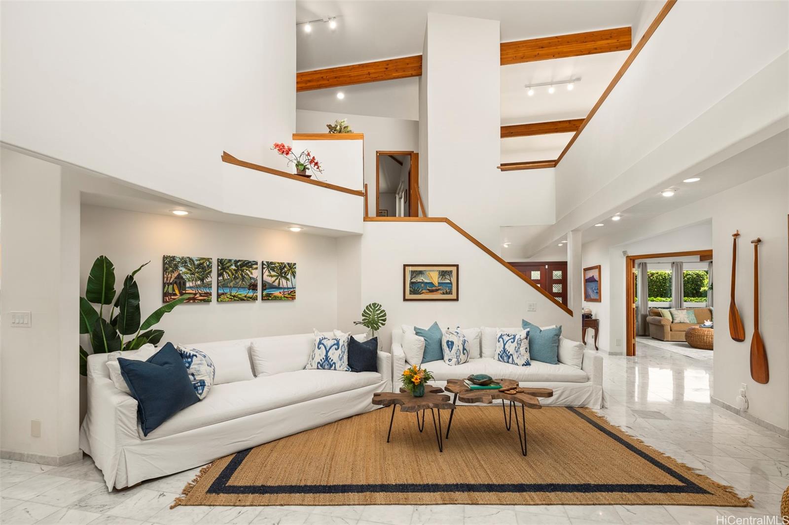 Photo 4 of 25