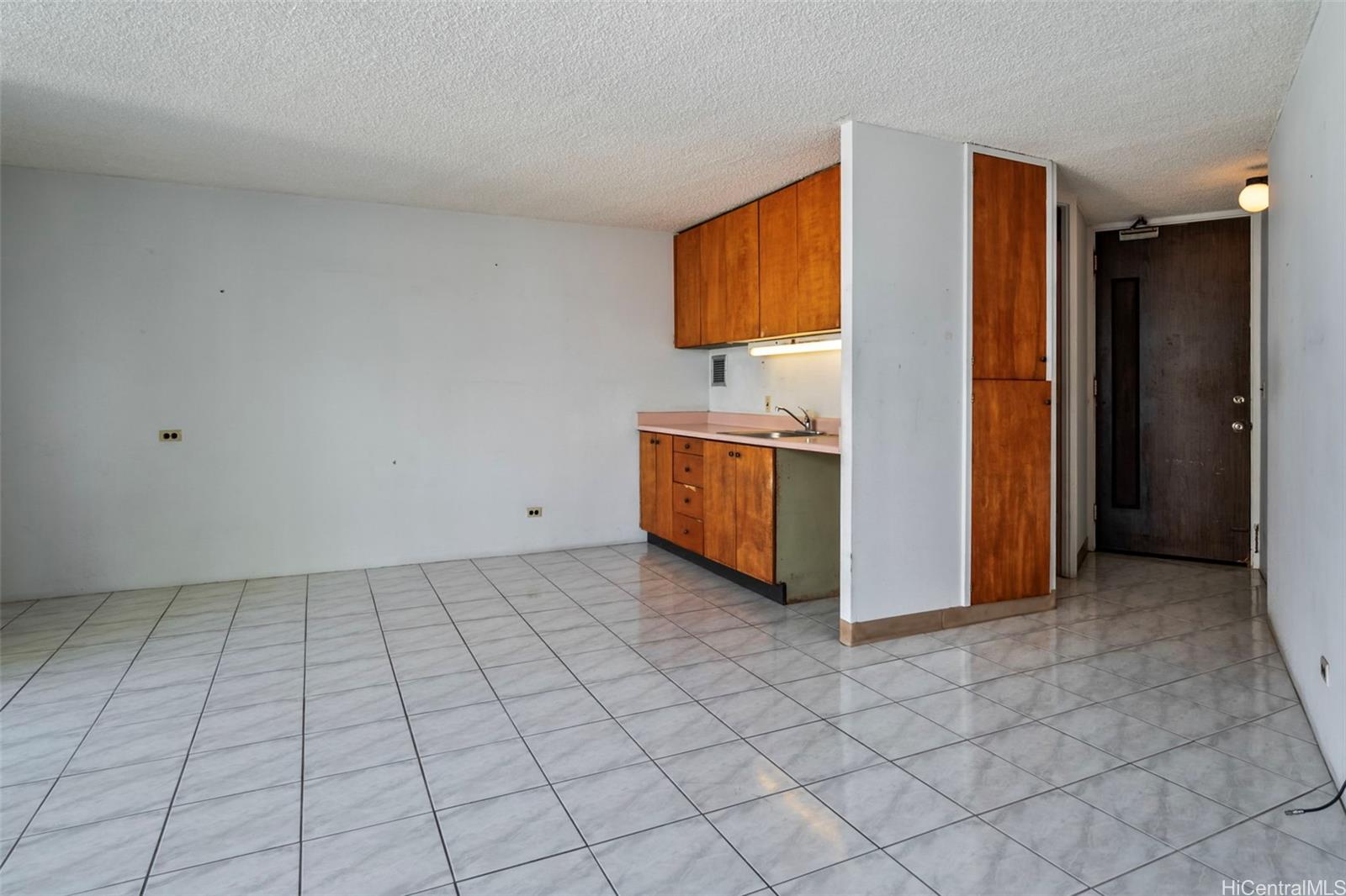 750 Amana Street 1005