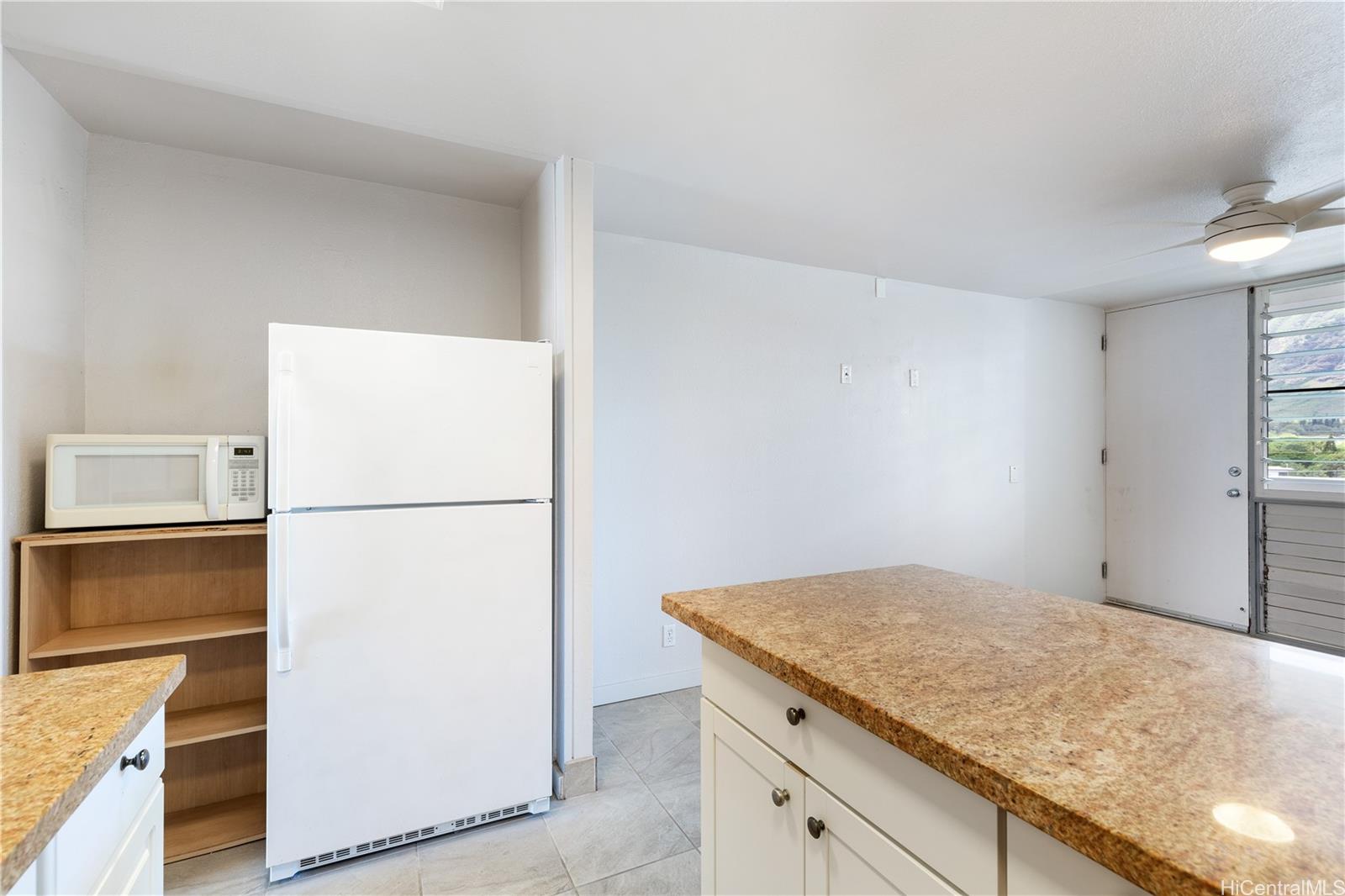 84-965 Farrington Highway  Unit B517