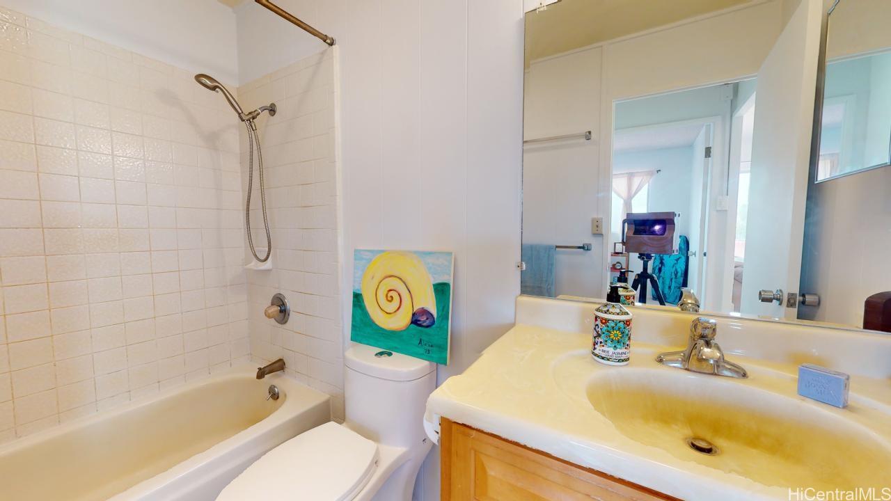 98-1405 Kaahumanu Street  Unit 322