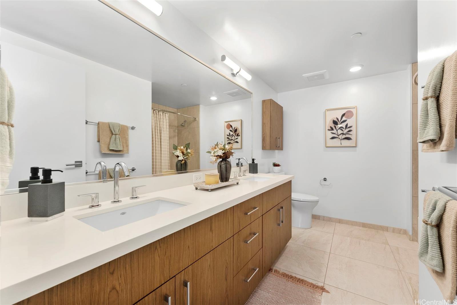 629 Keeaumoku Street  Unit 1710