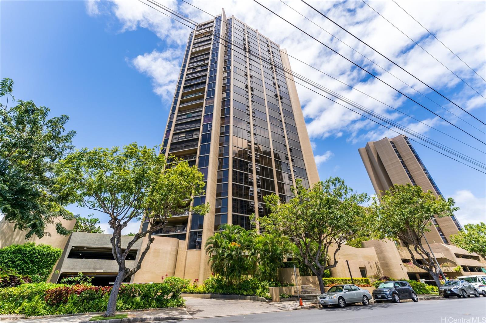 2101 Nuuanu Avenue  Unit 1/PHA4