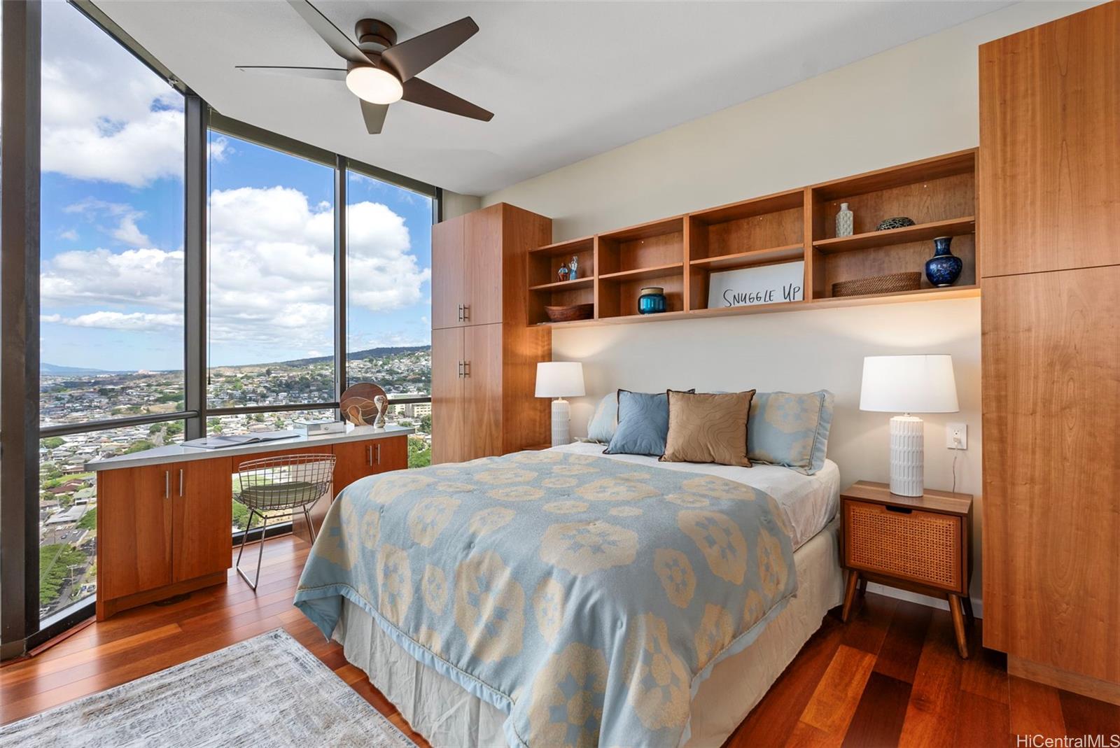 2101 Nuuanu Avenue  Unit 1/PHA4