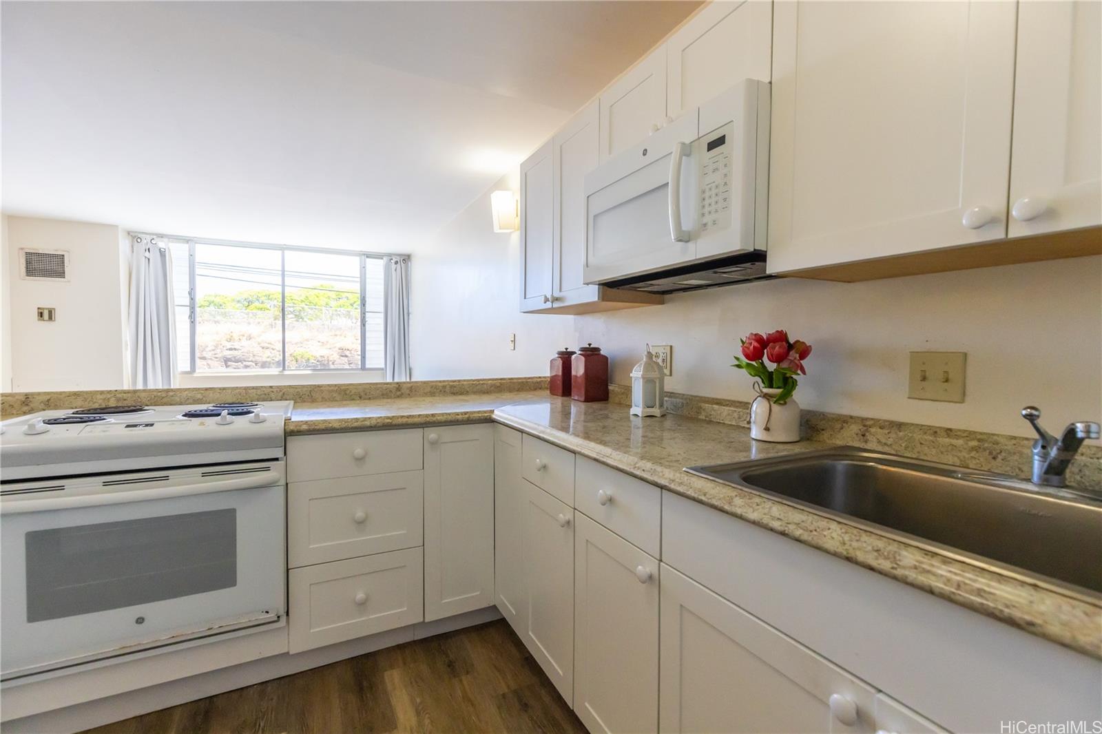3045 Ala Napuaa Place  Unit 406