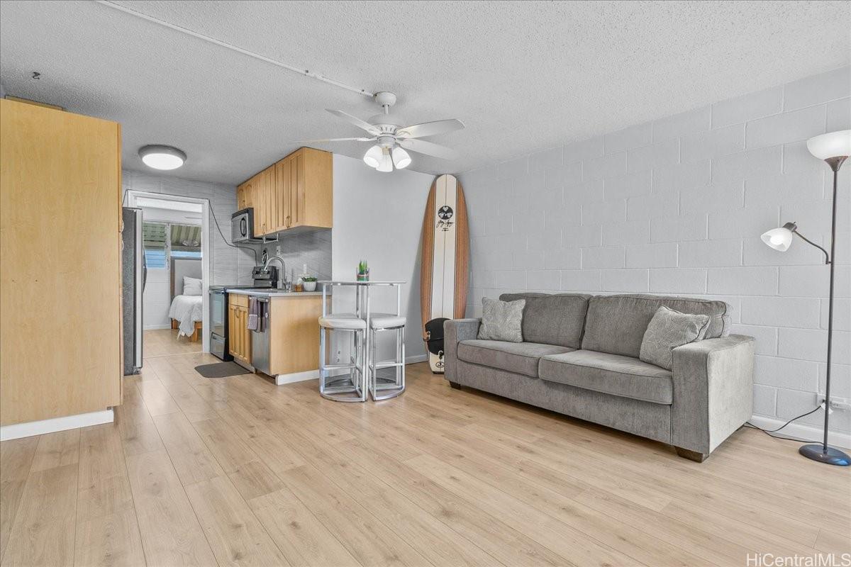 1427 Alexander Street 308